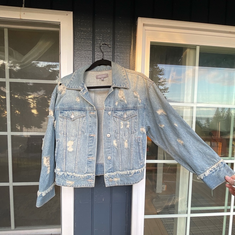 (SOLD) Distressed Jean Jacket size small